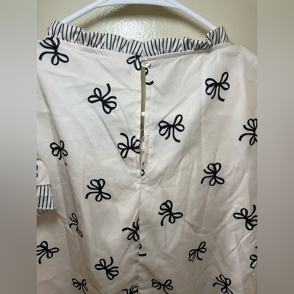 ✨SHEIN Bow Blouse Size 3X #A1 - Picture 5 of 6